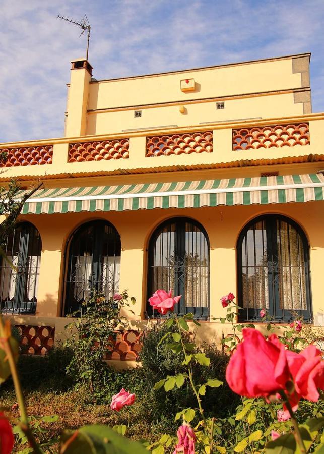 Casa TAPIOLAS Borrassá Exterior foto